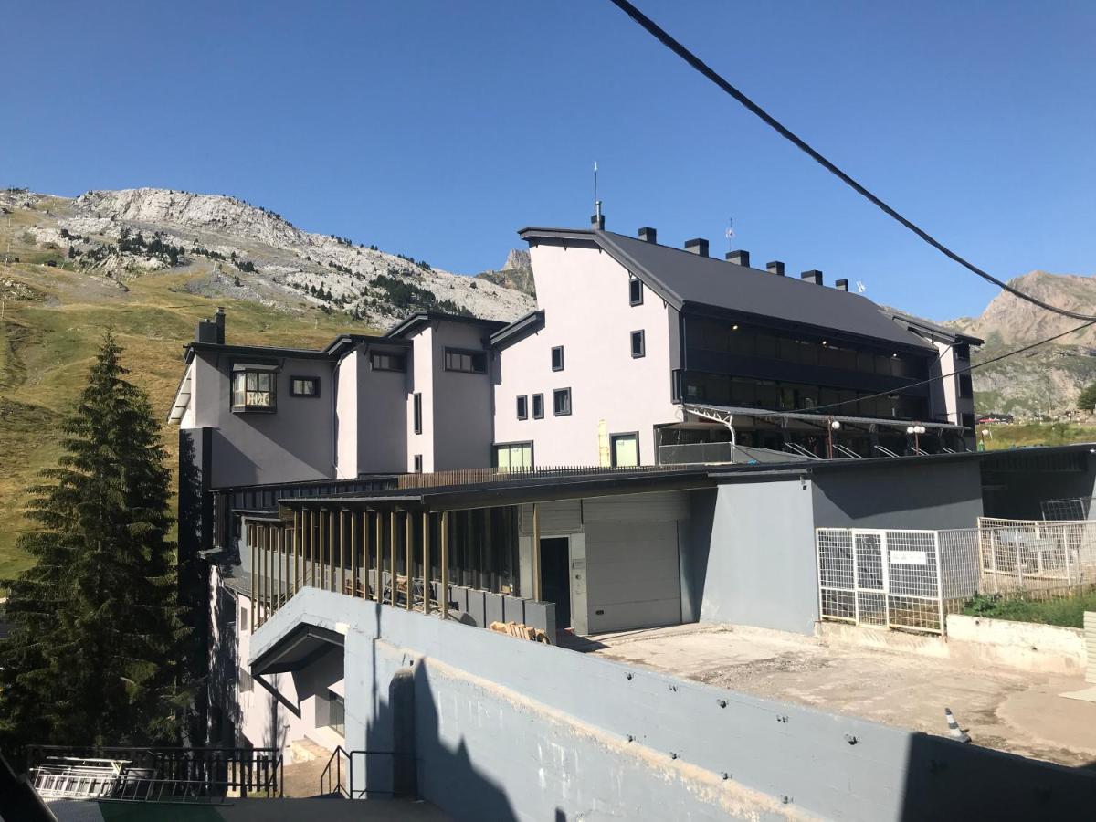 Tobazo Candanchu Pie De Pista Екстериор снимка
